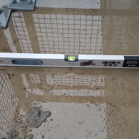 Brak odpowiedniego spadku na posadzce balkonu - poniżej 0,5%